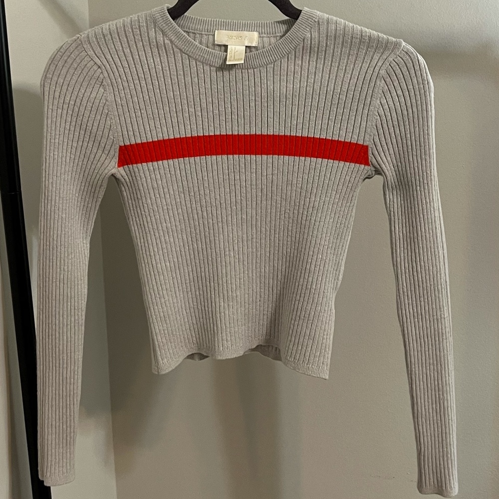 Grey crop top